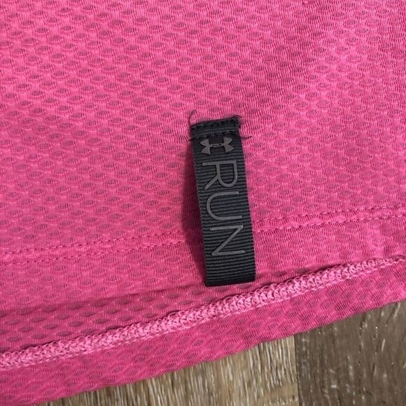 Under Armour Semi-Fitted Heat Gear Tank Run M/L - Picture 7 of 10
